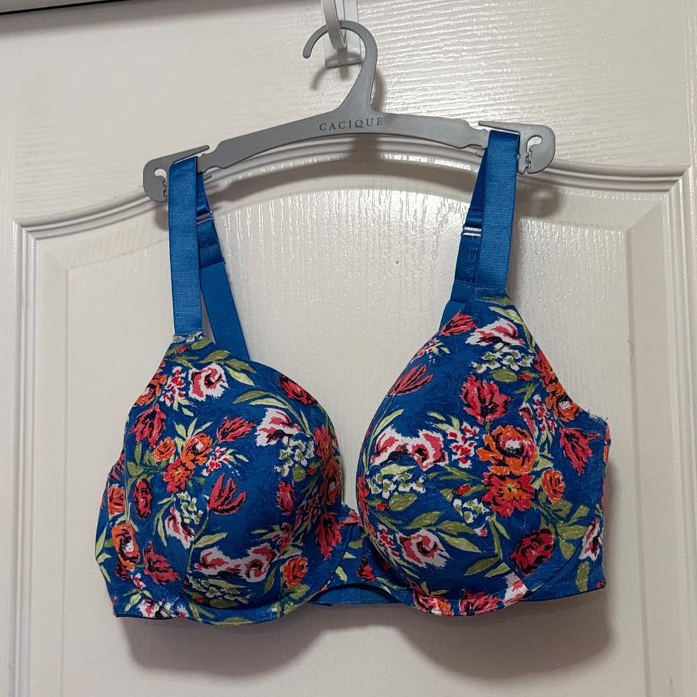 Lane Bryant Cacique Tshirt bra size 38DD underwire